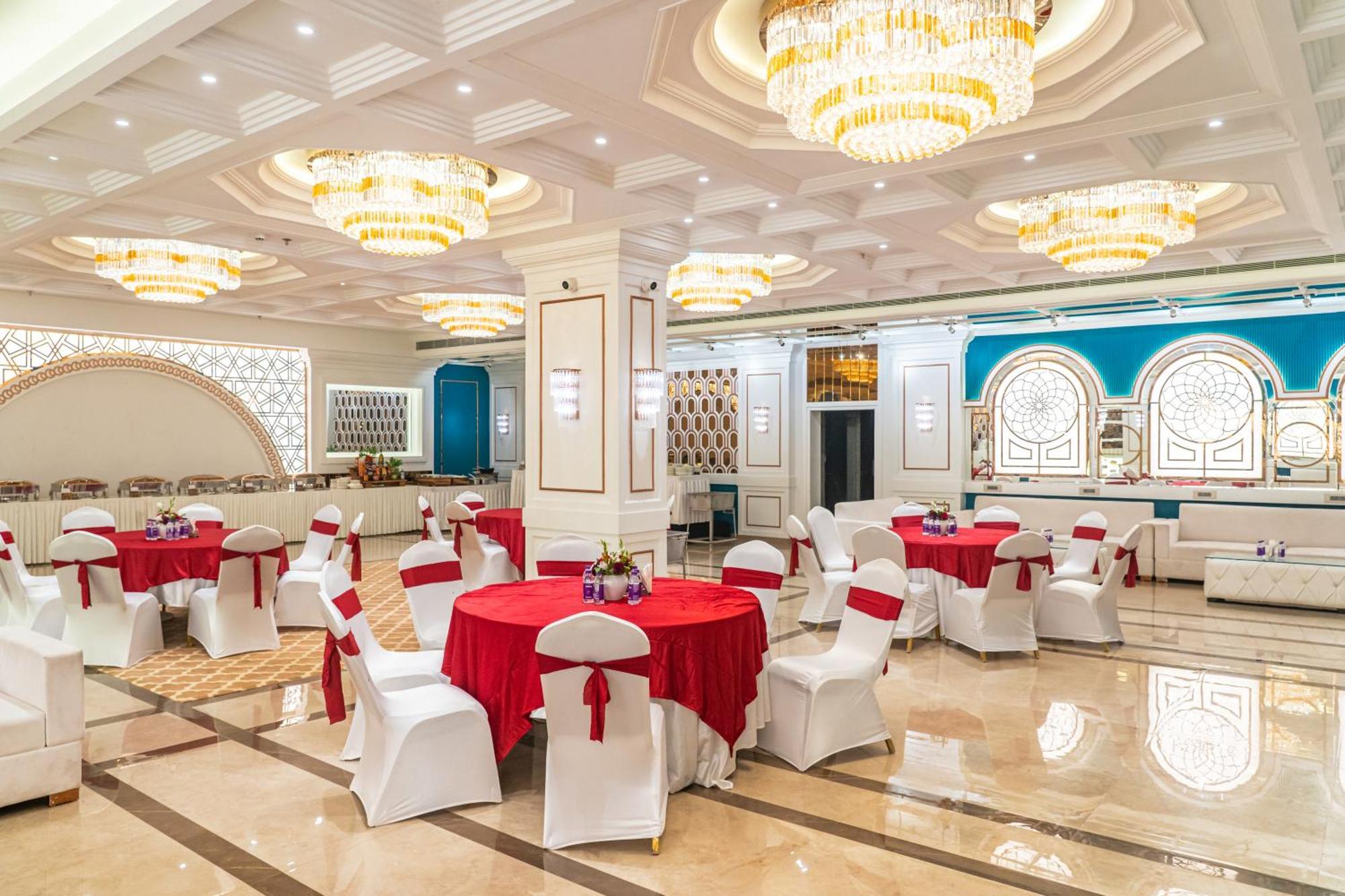 Clarion Hotel Dehradun Exterior photo