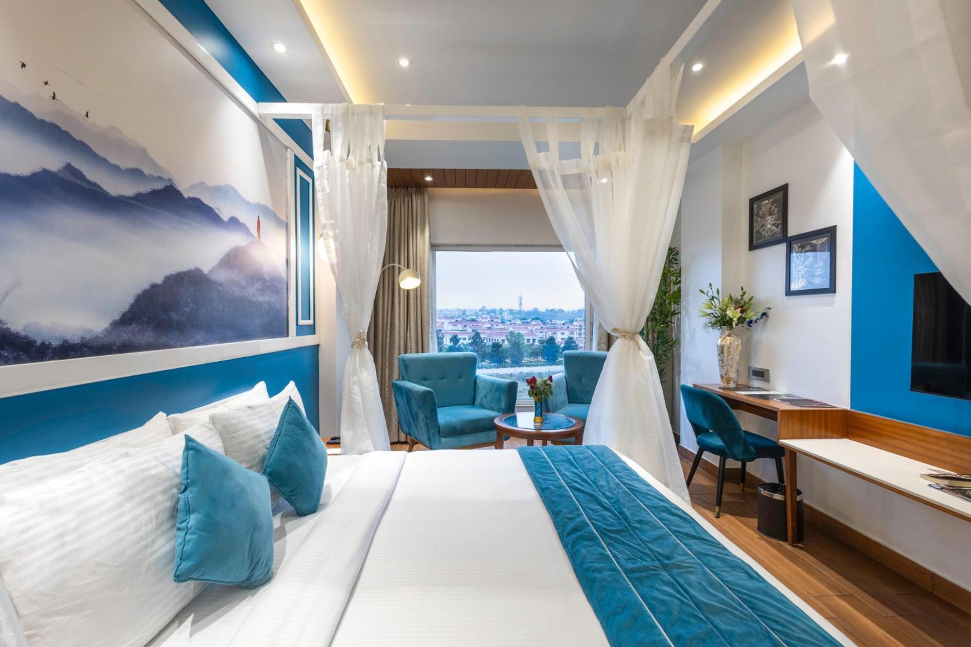 Clarion Hotel Dehradun Exterior photo